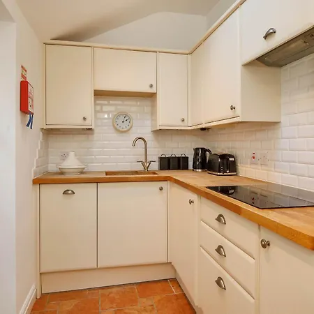 Monk Bar Garden Hideaway Holiday home