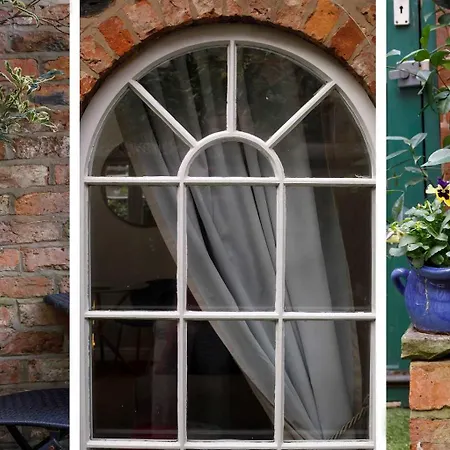 Monk Bar Garden Hideaway York